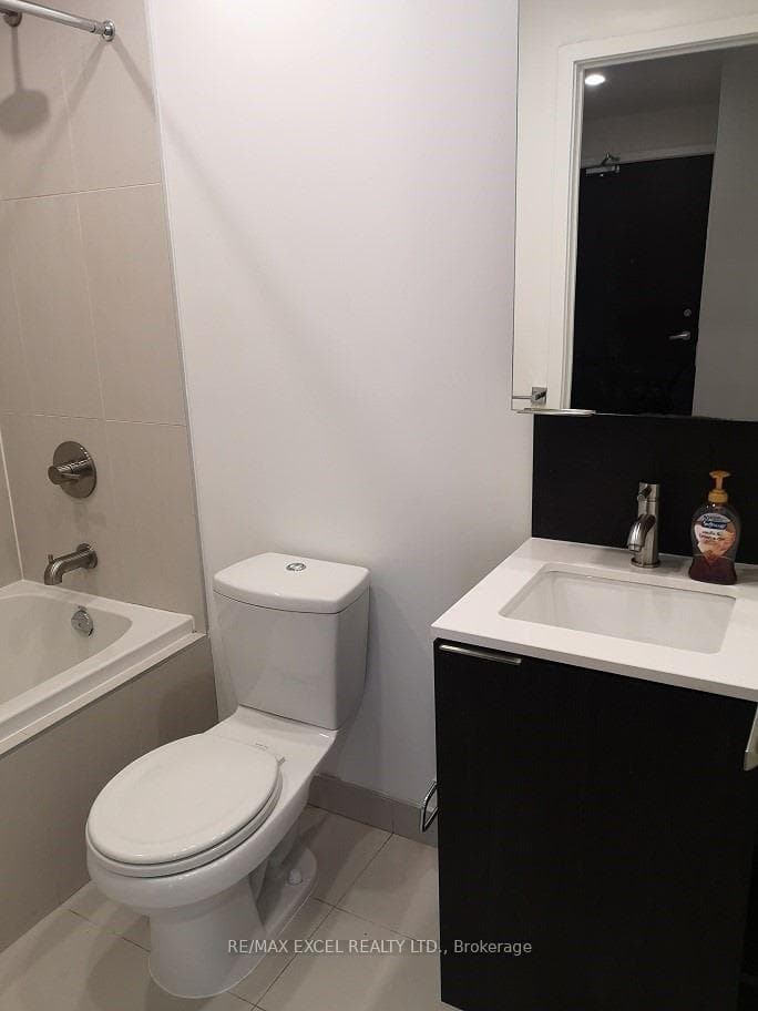170 Sumach Street Unit 1305 photo 8