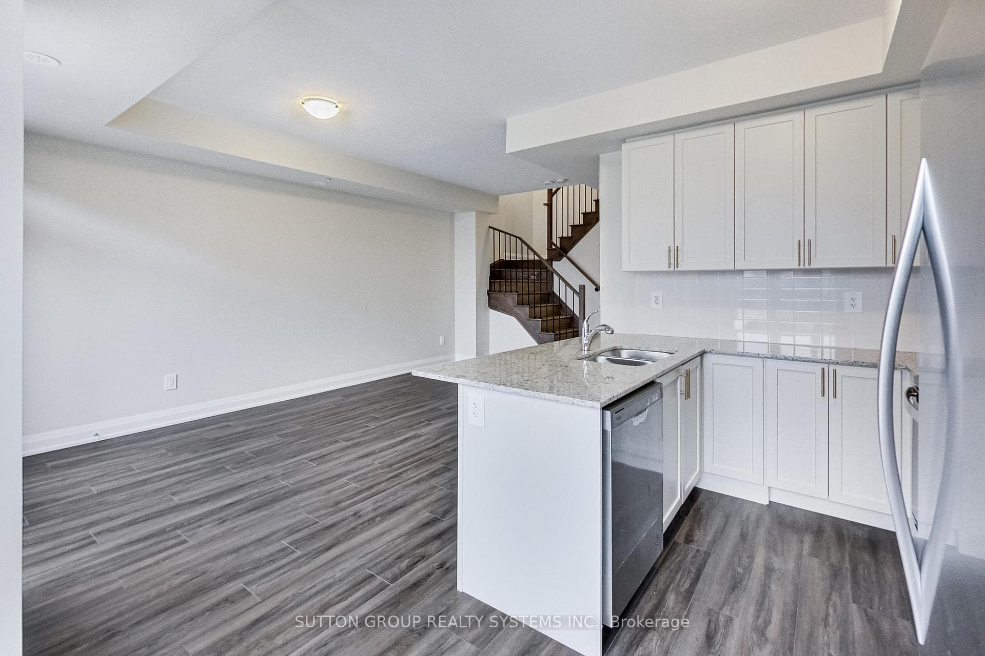1581 Rose Way Unit 114 photo 4