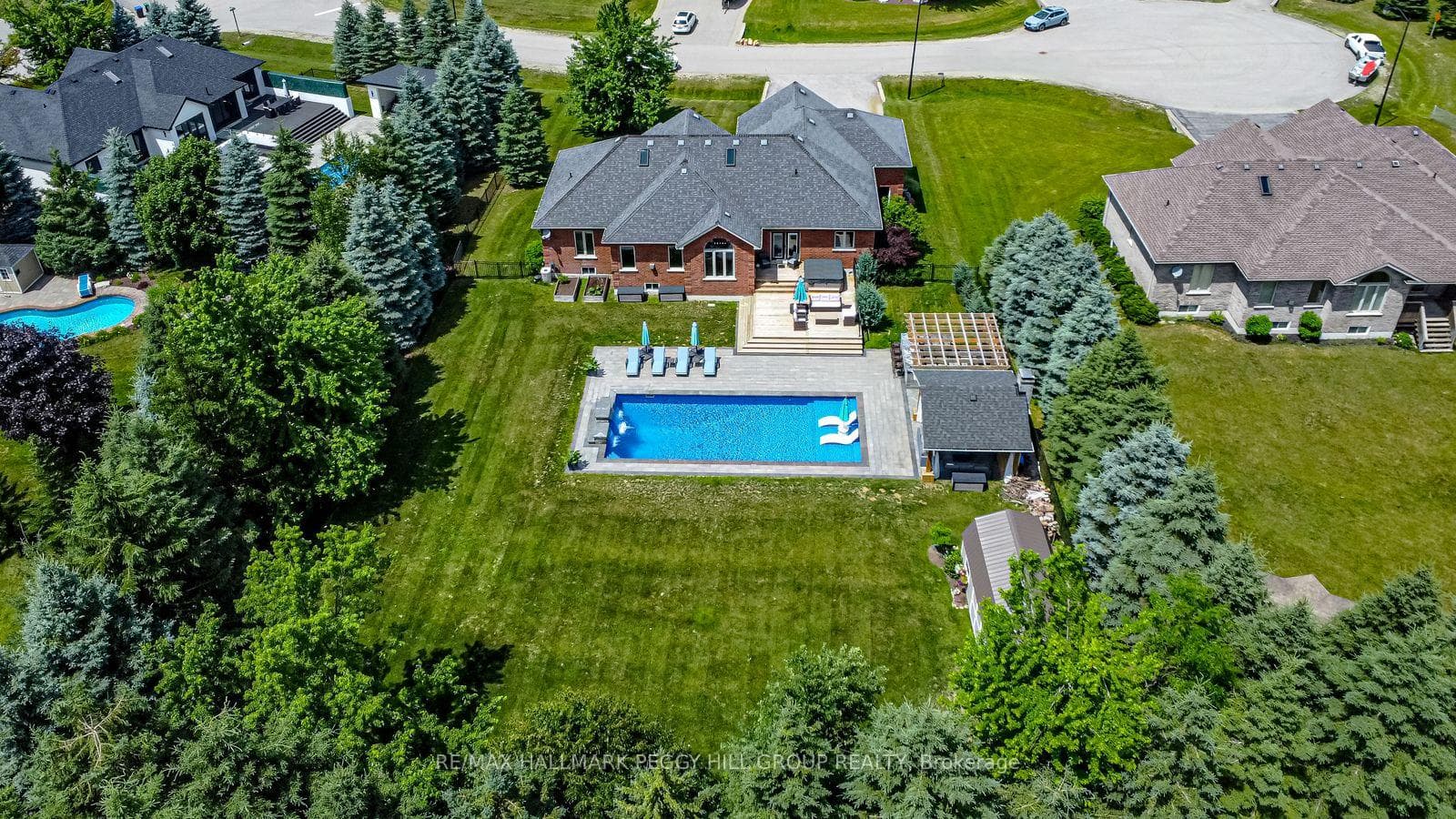5 Munro Court photo 28