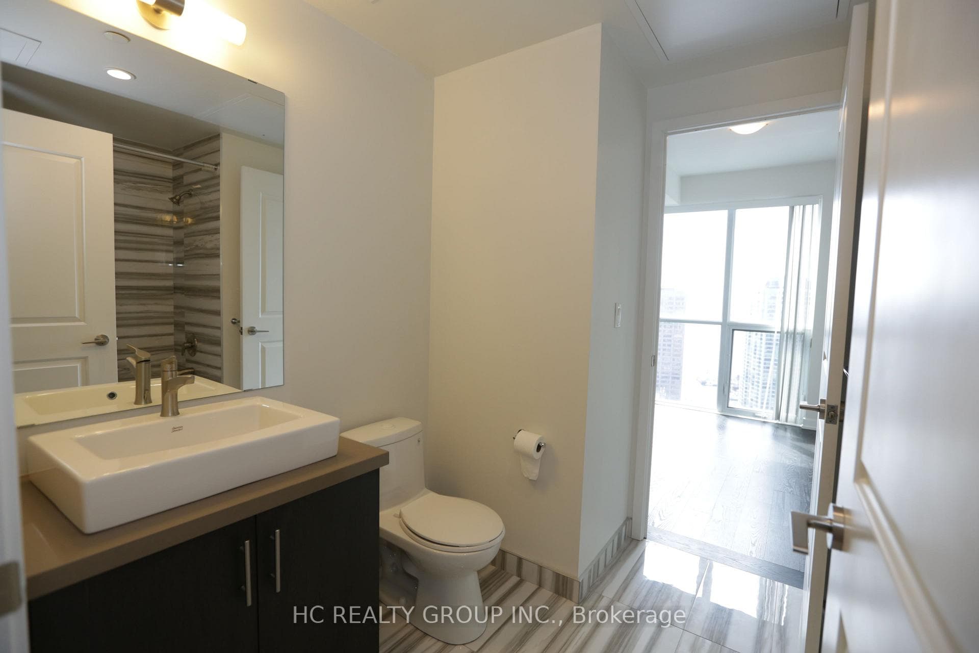 1 The Esplanade End Unit 3101 photo 12
