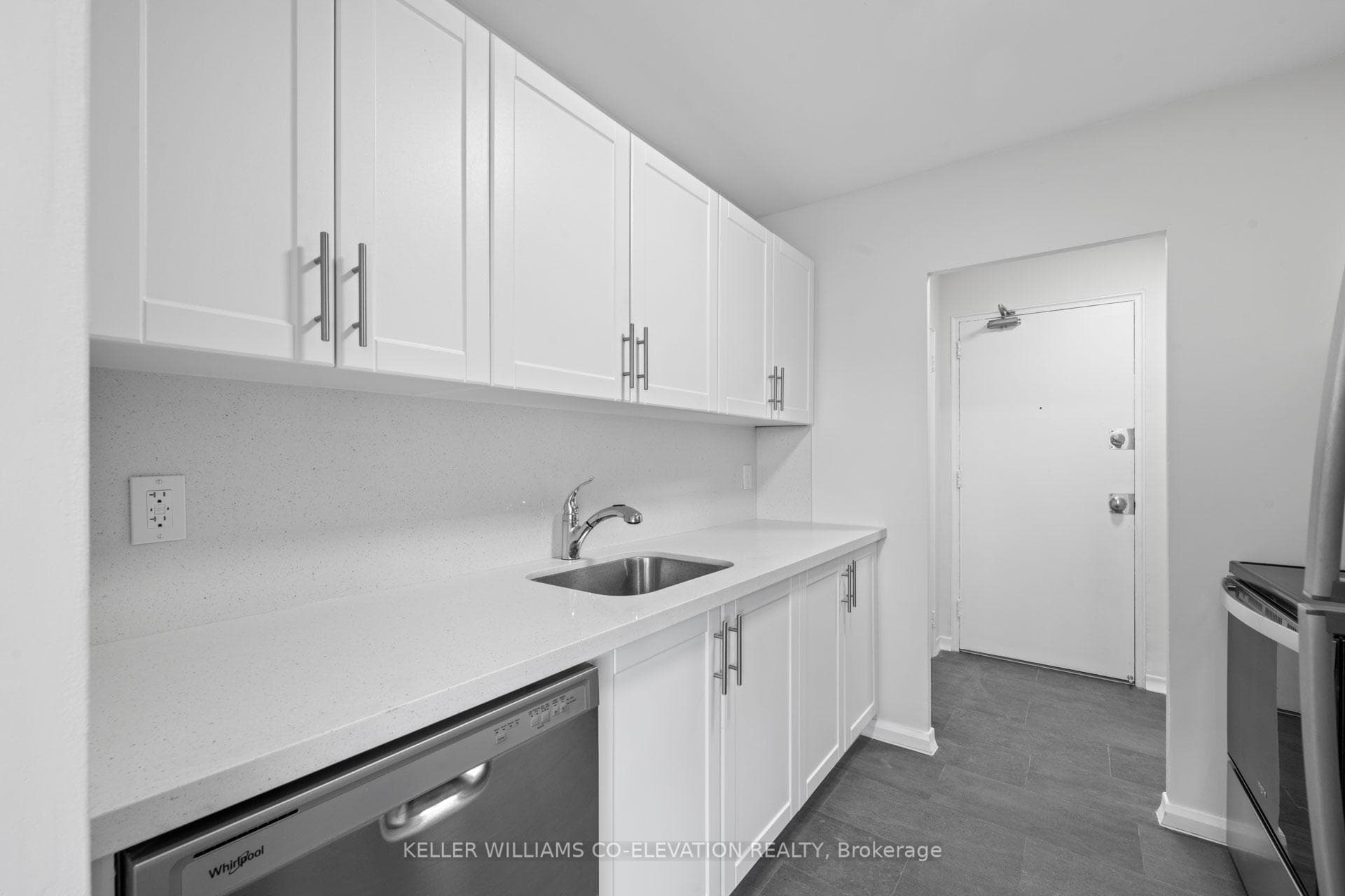 10 Fontenay Court Unit 412 photo 8