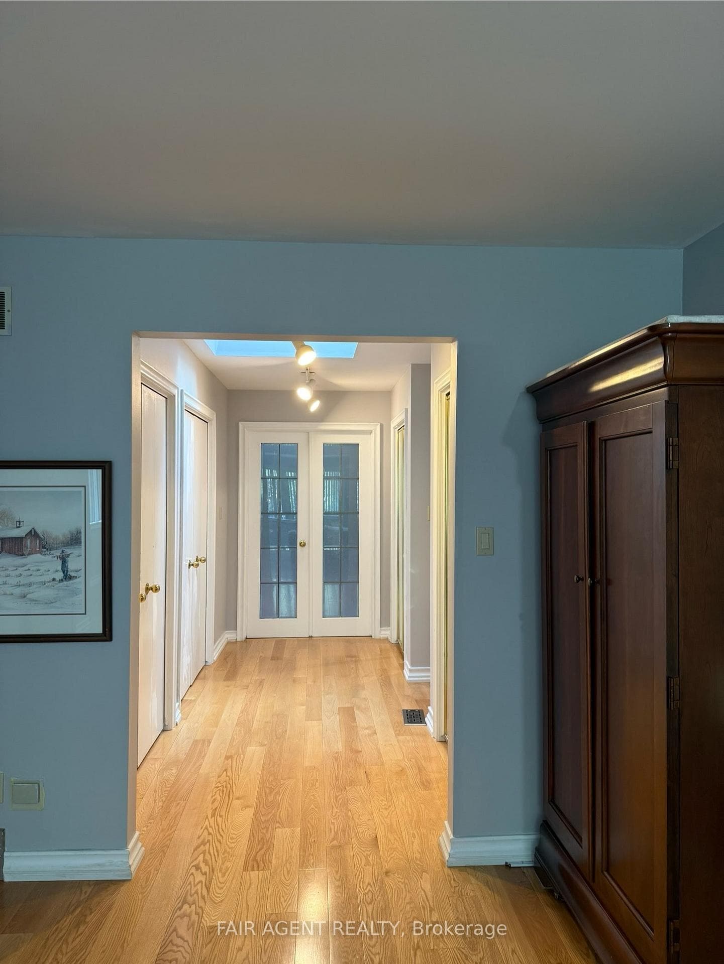 18 TOBIN Court photo 9
