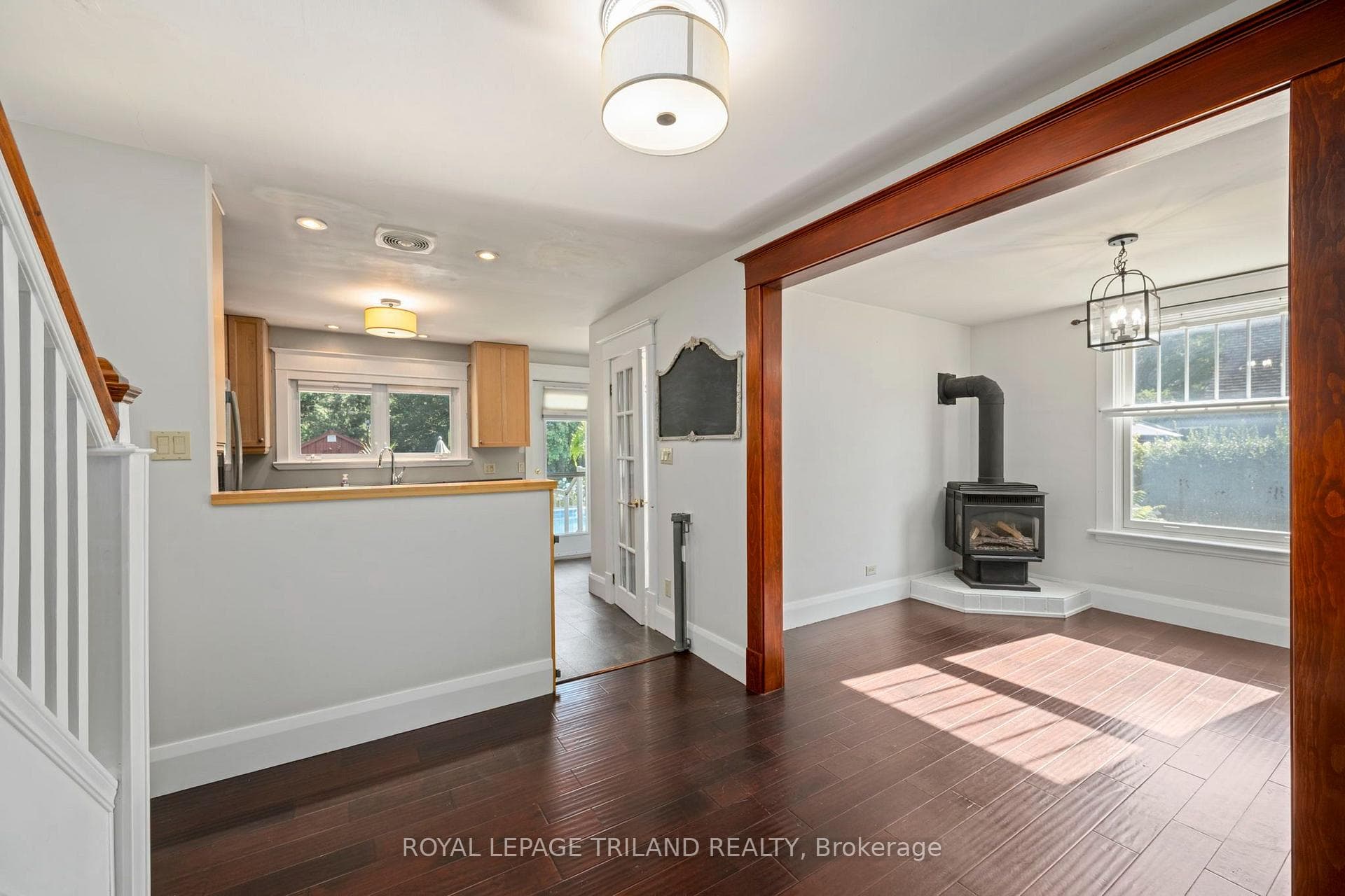 52 Emery Street photo 13