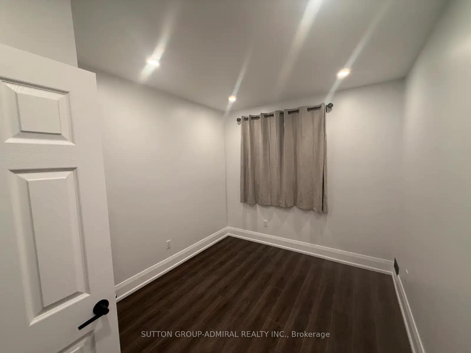 115 Stonebriar Drive Unit #Lower photo 4