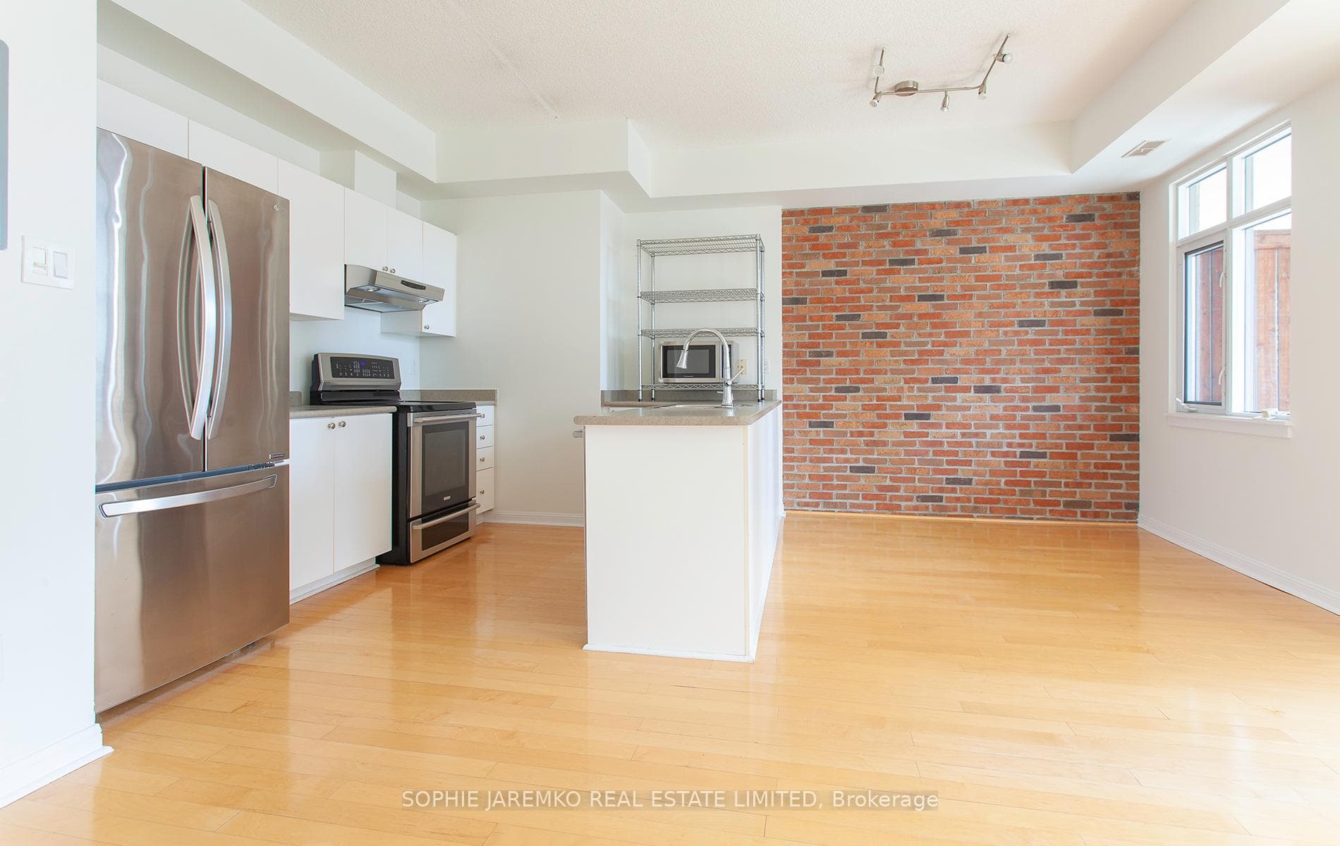 550 Front Street Unit 436 photo 3