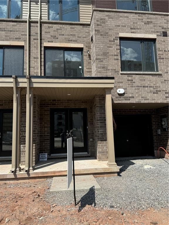 33 Roxanne Drive Unit 112 photo 1