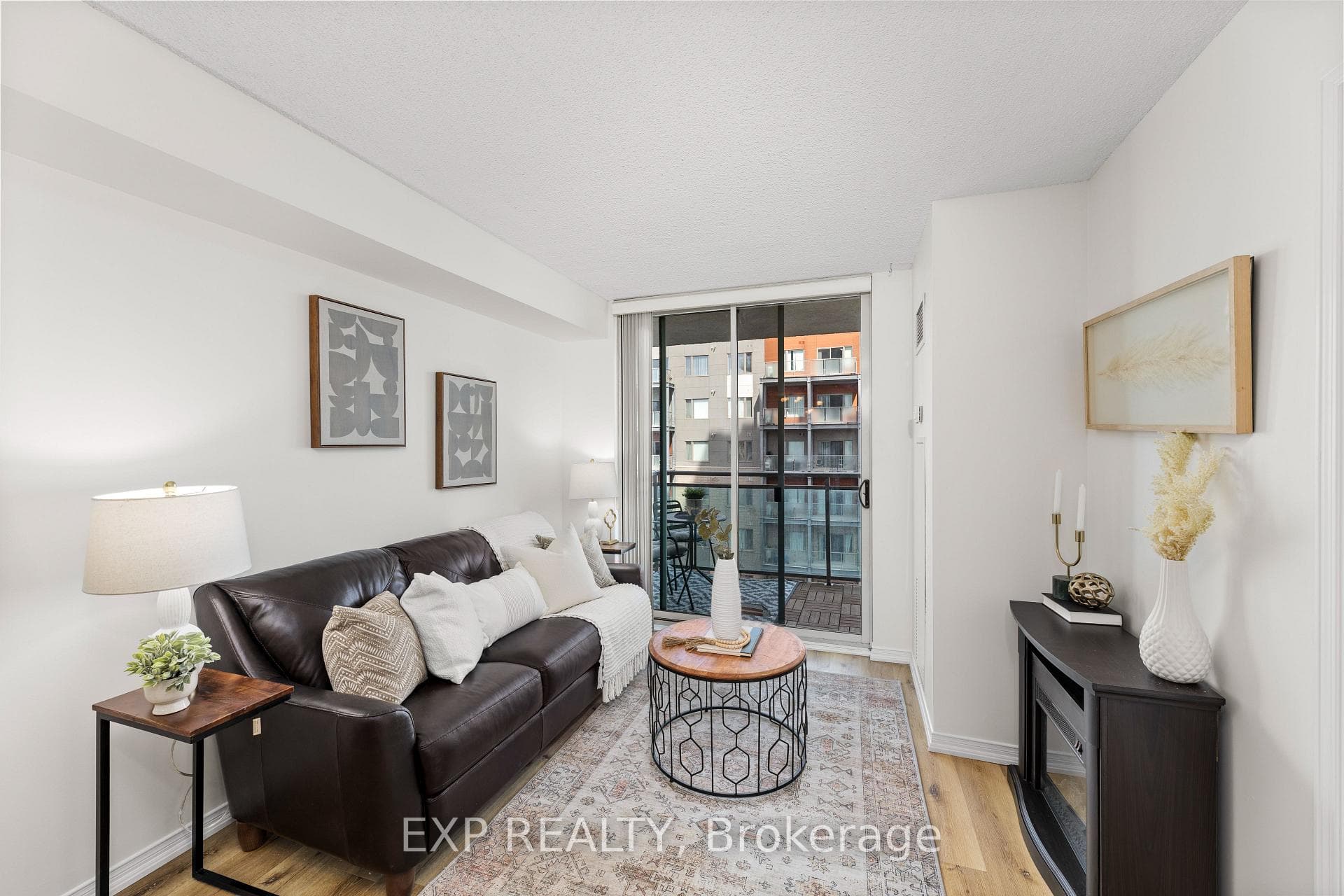 Open concept DR/LR