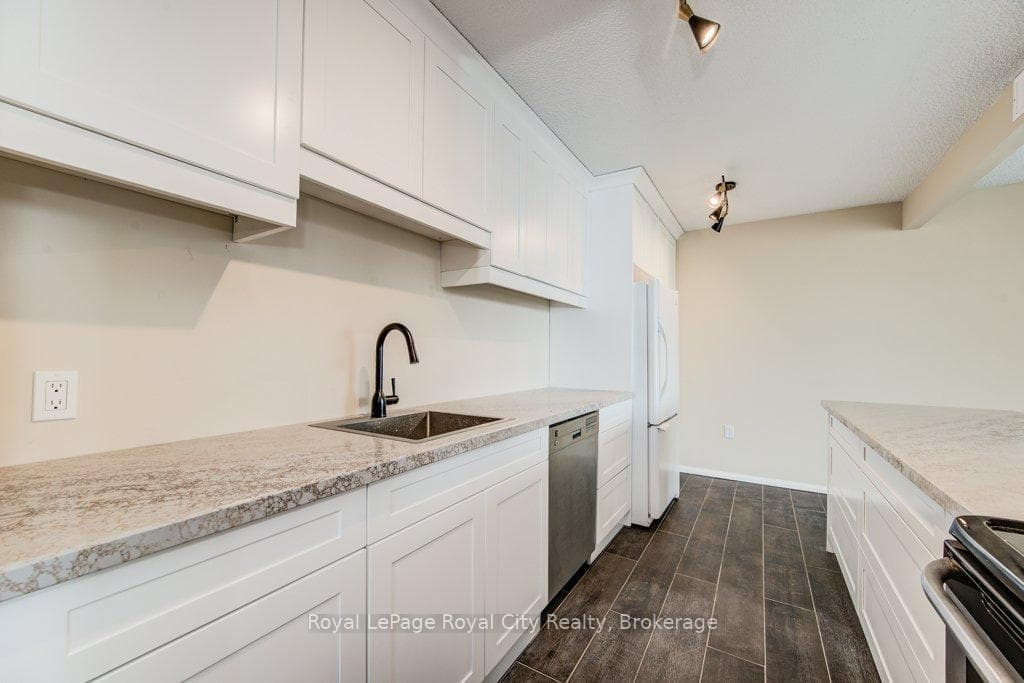 19 Woodlawn Road Unit 602 photo 33