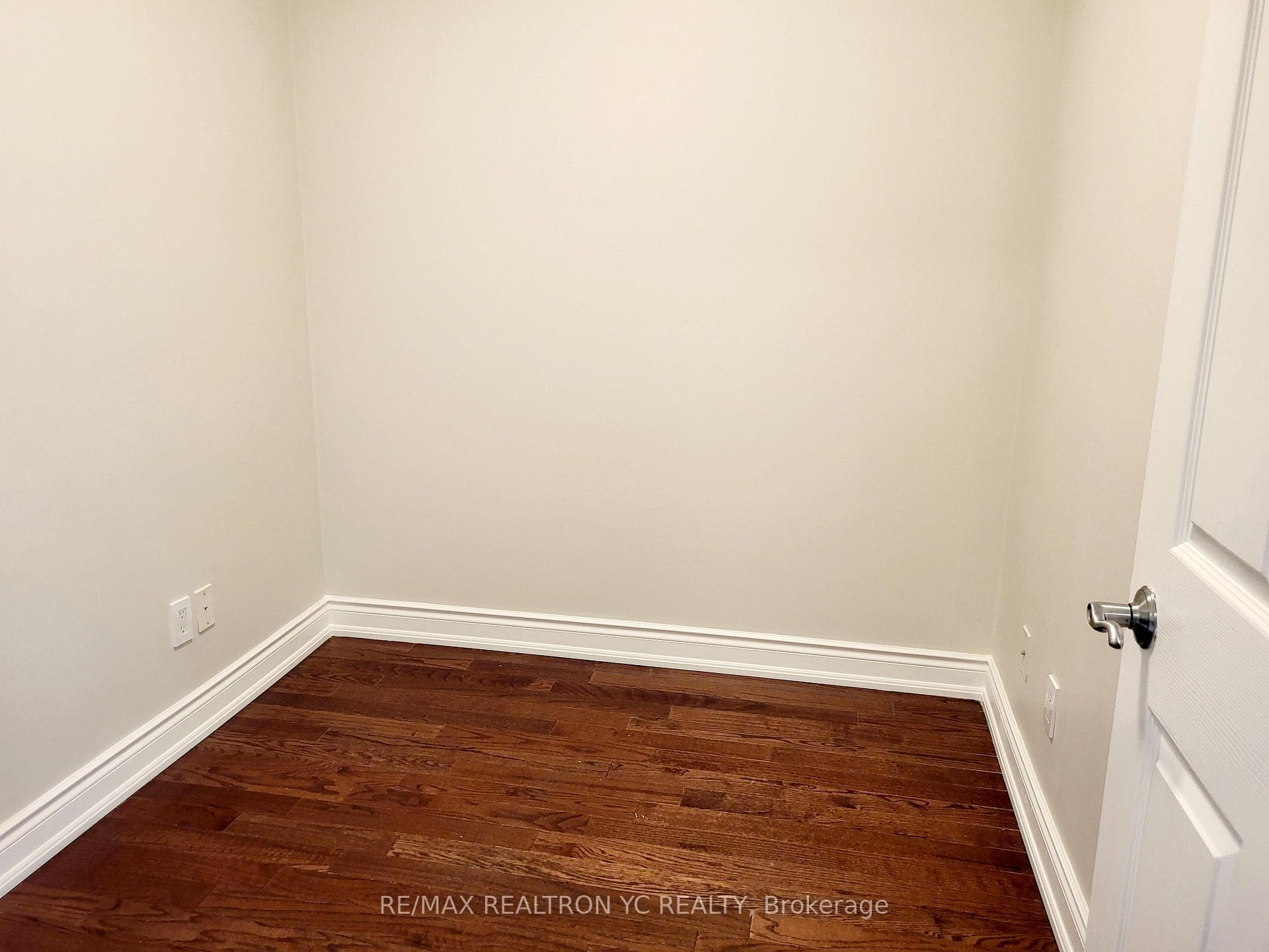 18 Holmes Avenue Unit 2208 photo 7