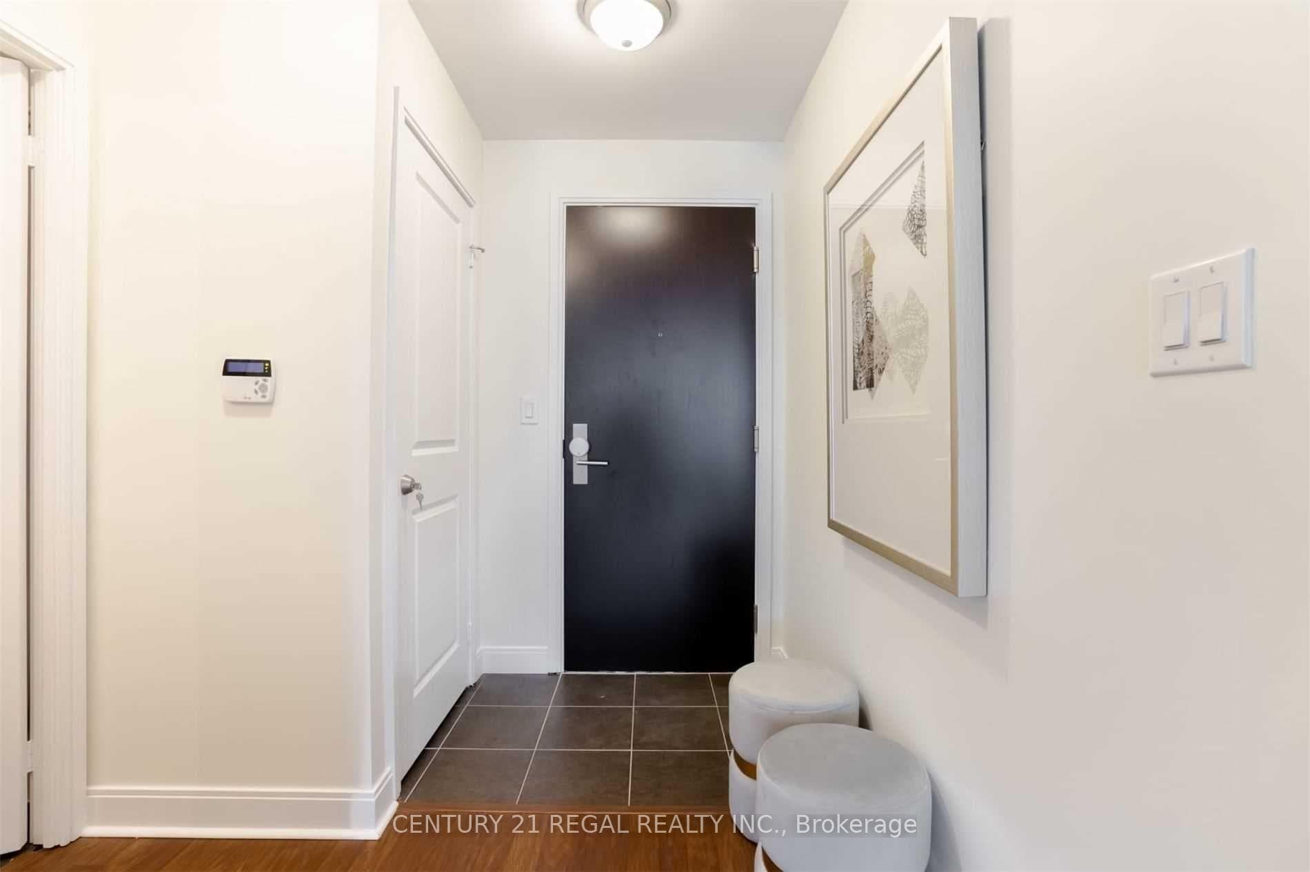50 Absolute Avenue Unit 3101 photo 9