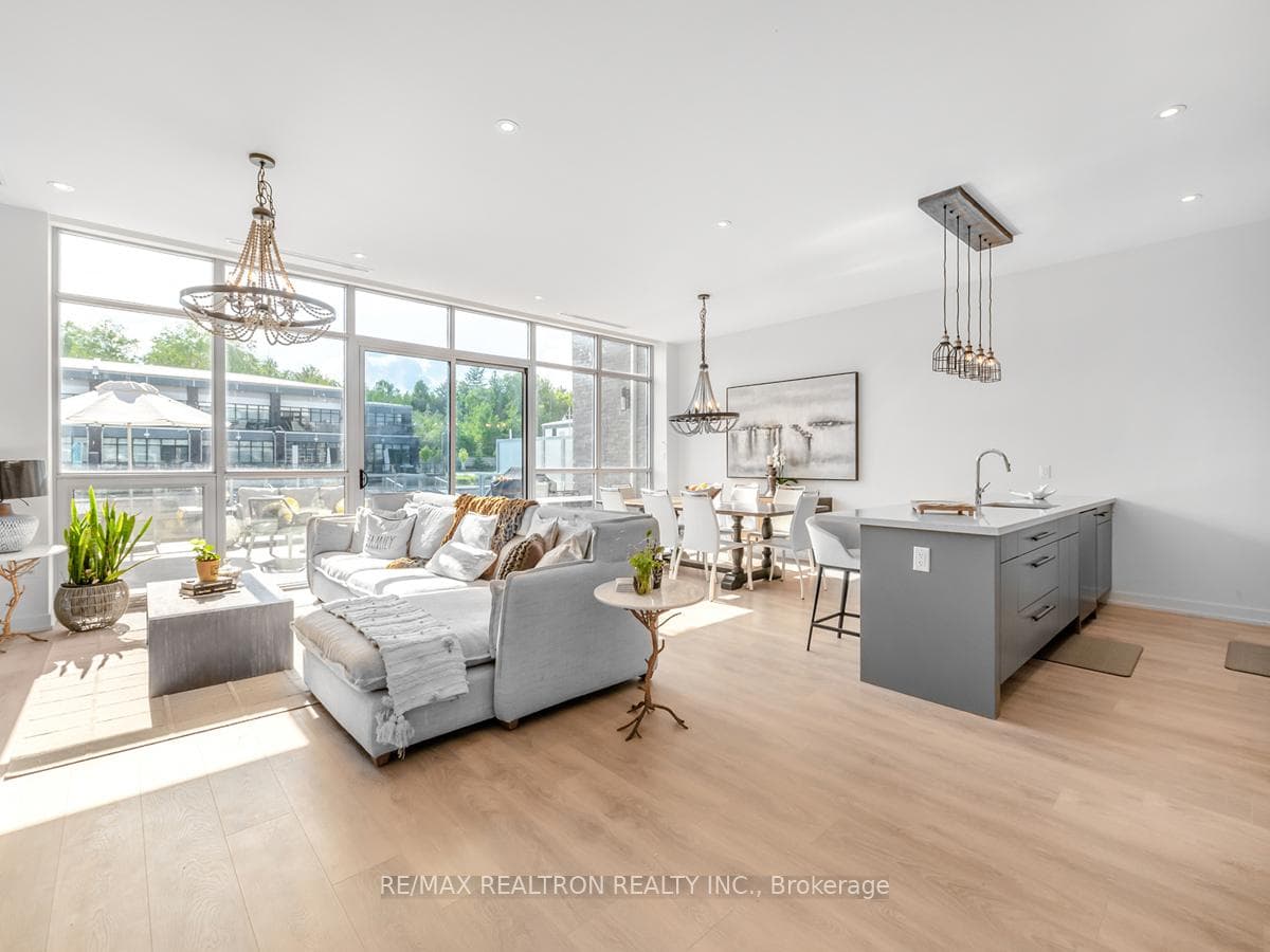 LUXURY LIVING SPACE
