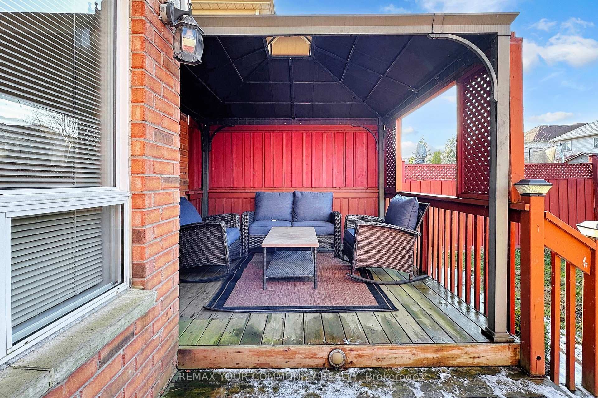 122 WHITBY SHORES N/A photo 40