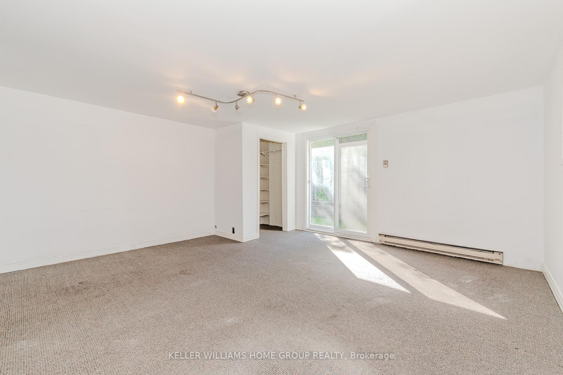 413 Waterloo Avenue photo 29