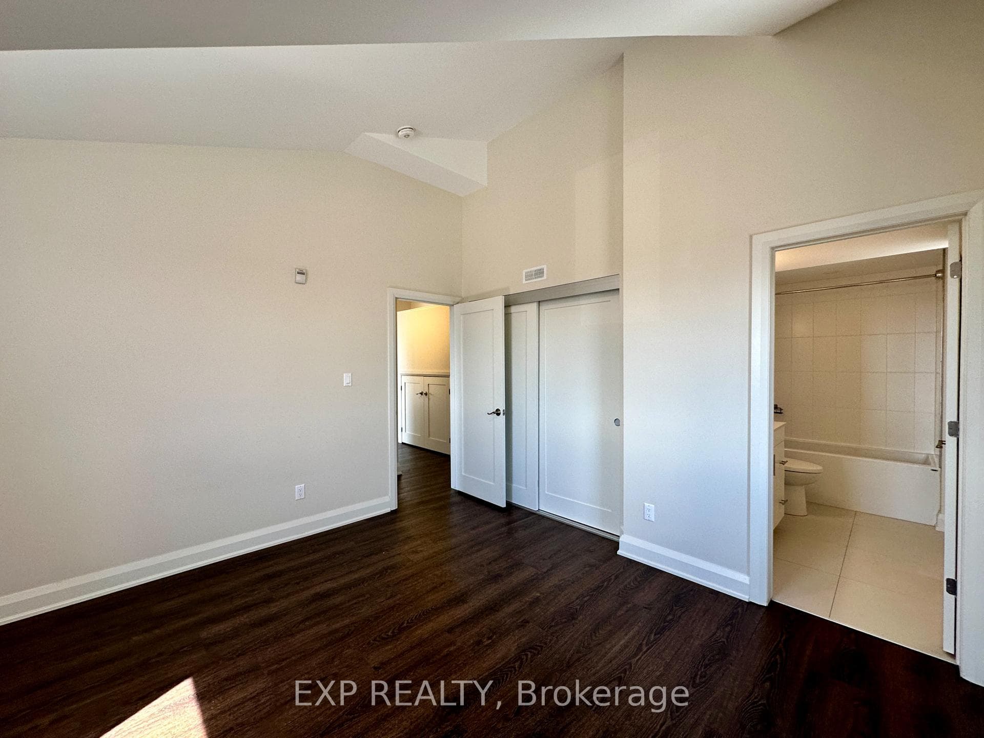 33 MAPLE GROVE Road Unit 306 photo 11