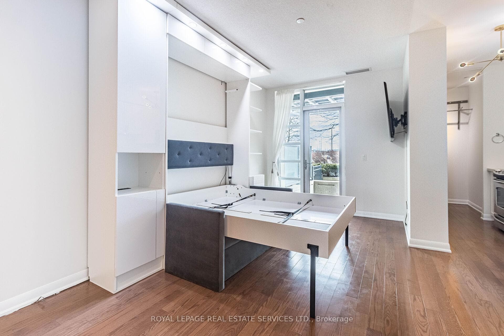 205 Sherway Gardens Road Unit 111 photo 23