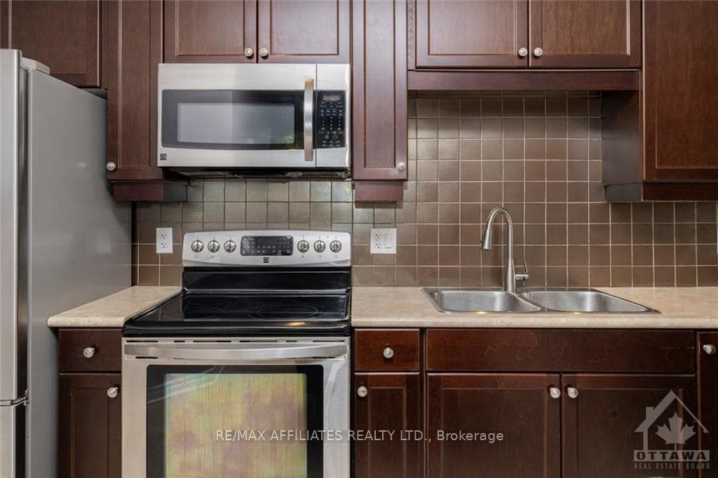 77 STONEWATER photo 12