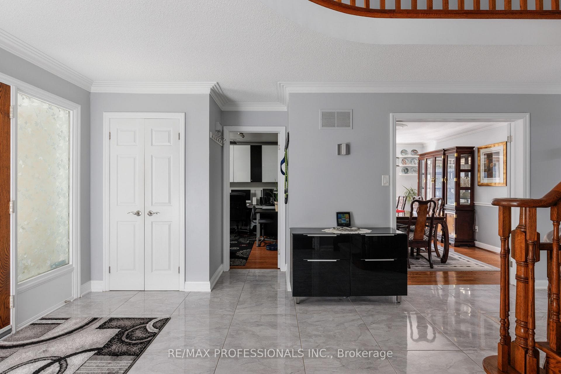 106 Rathburn Road photo 10