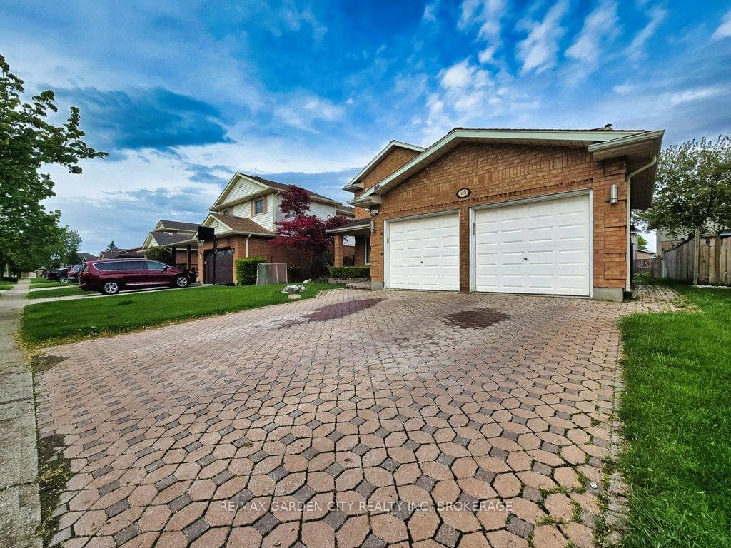 20 CONSIGLIA Drive photo 2