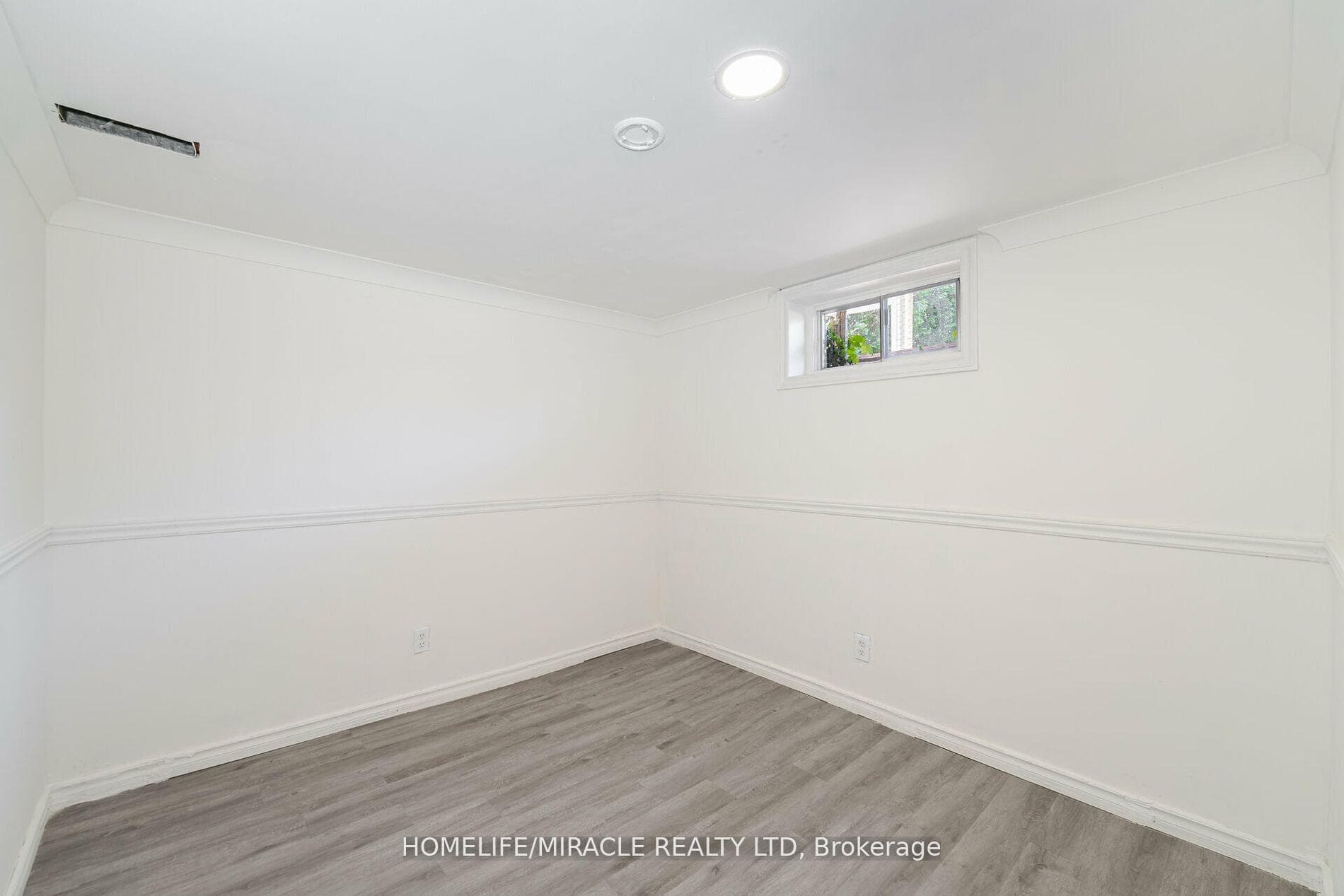 166 Fennell Avenue photo 31