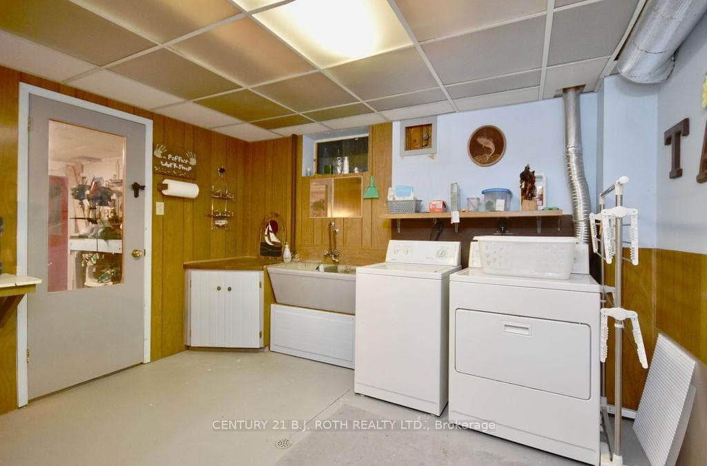 32 Patricia Drive photo 27