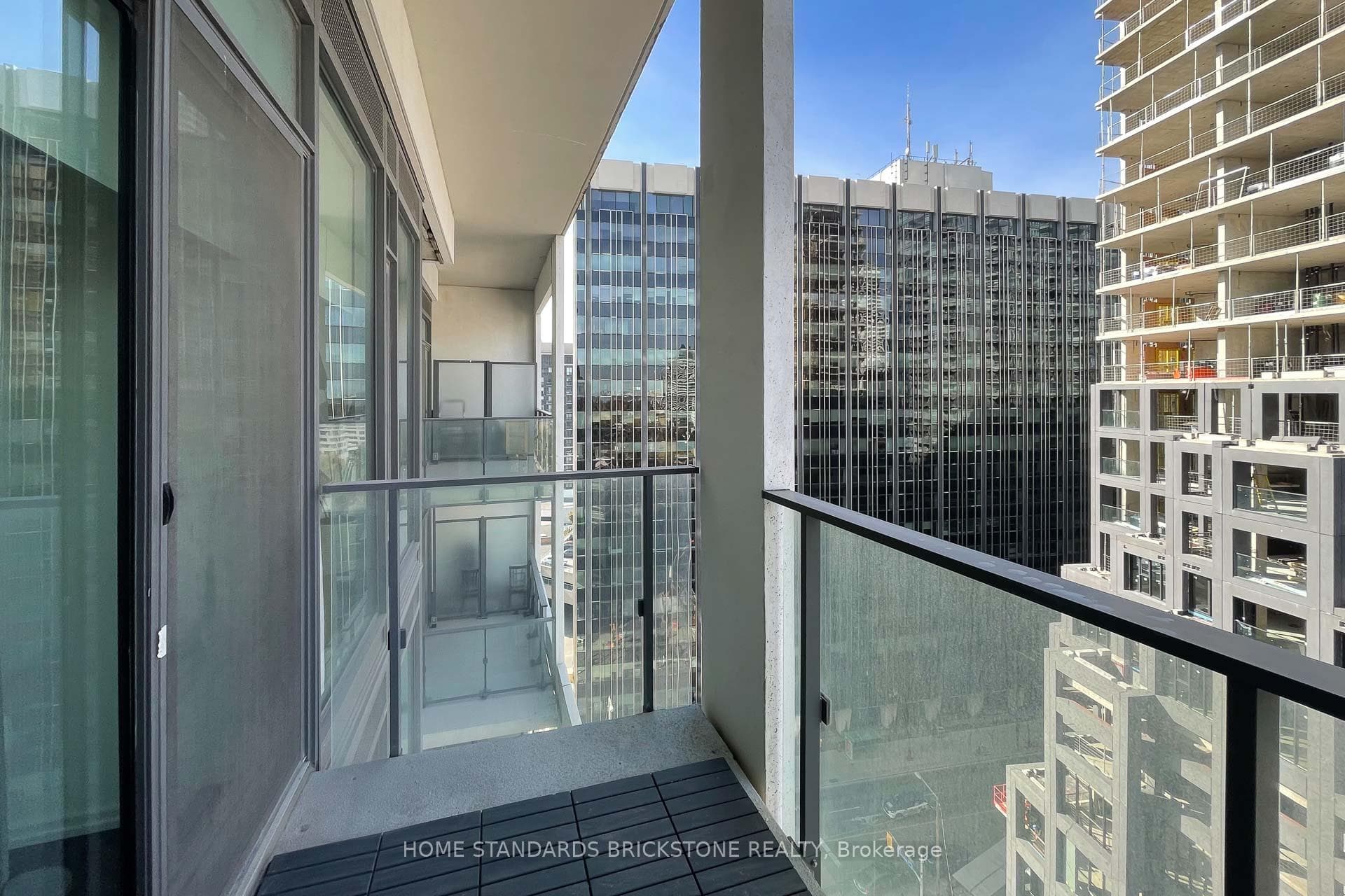 5 Soudan Avenue Unit 1708 photo 25