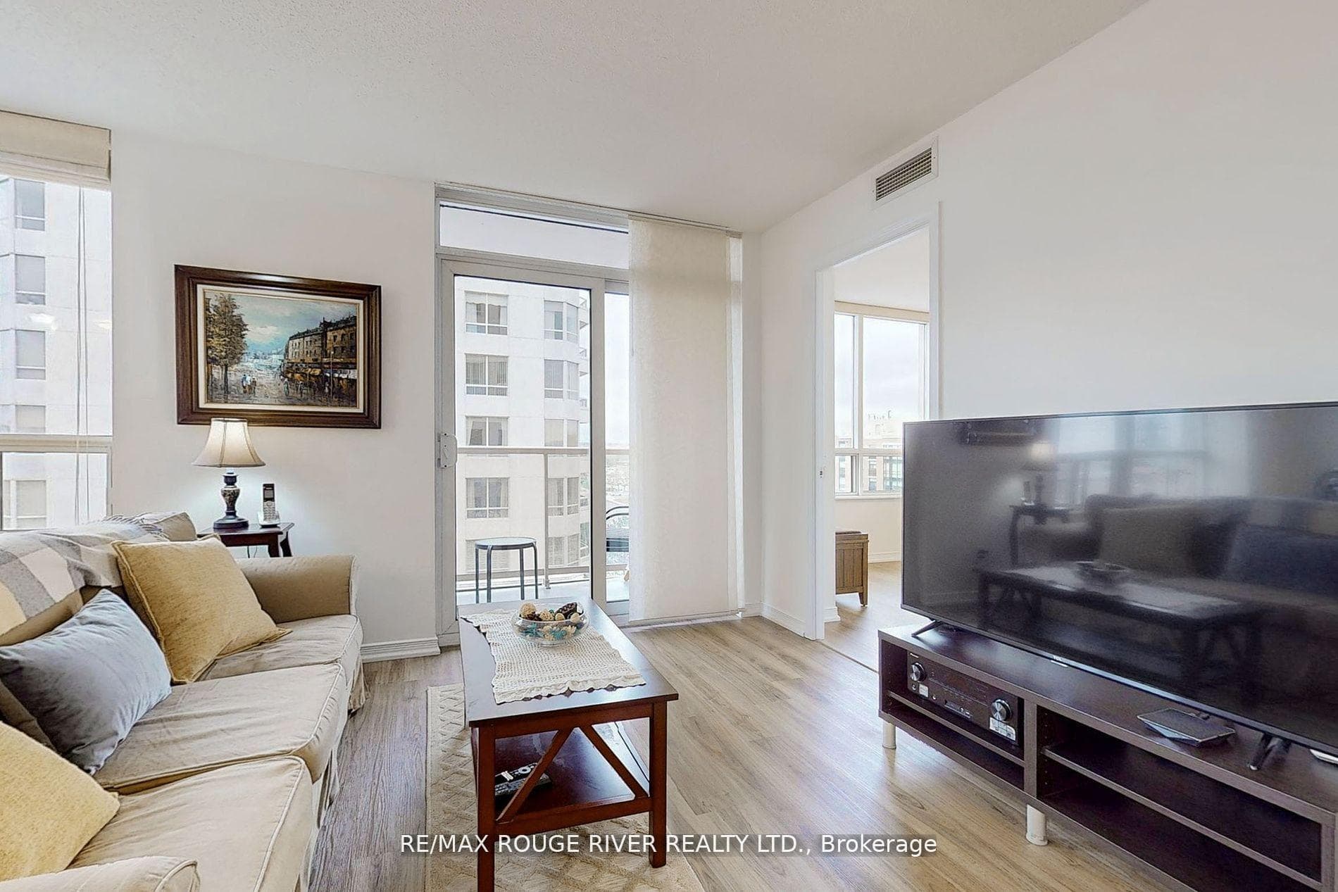 1200 The Esplanade N/A Unit 717 photo 6