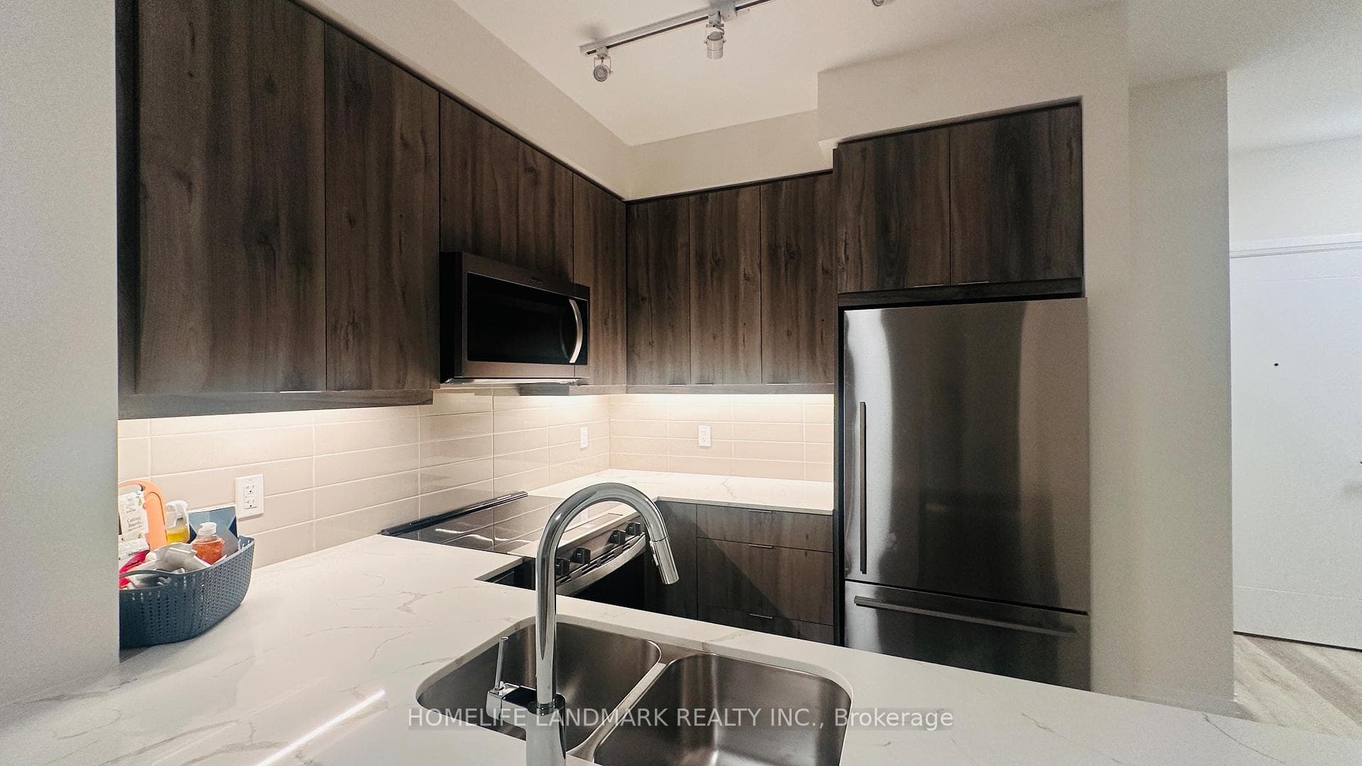 15 Watergarden Drive Unit 213 photo 16