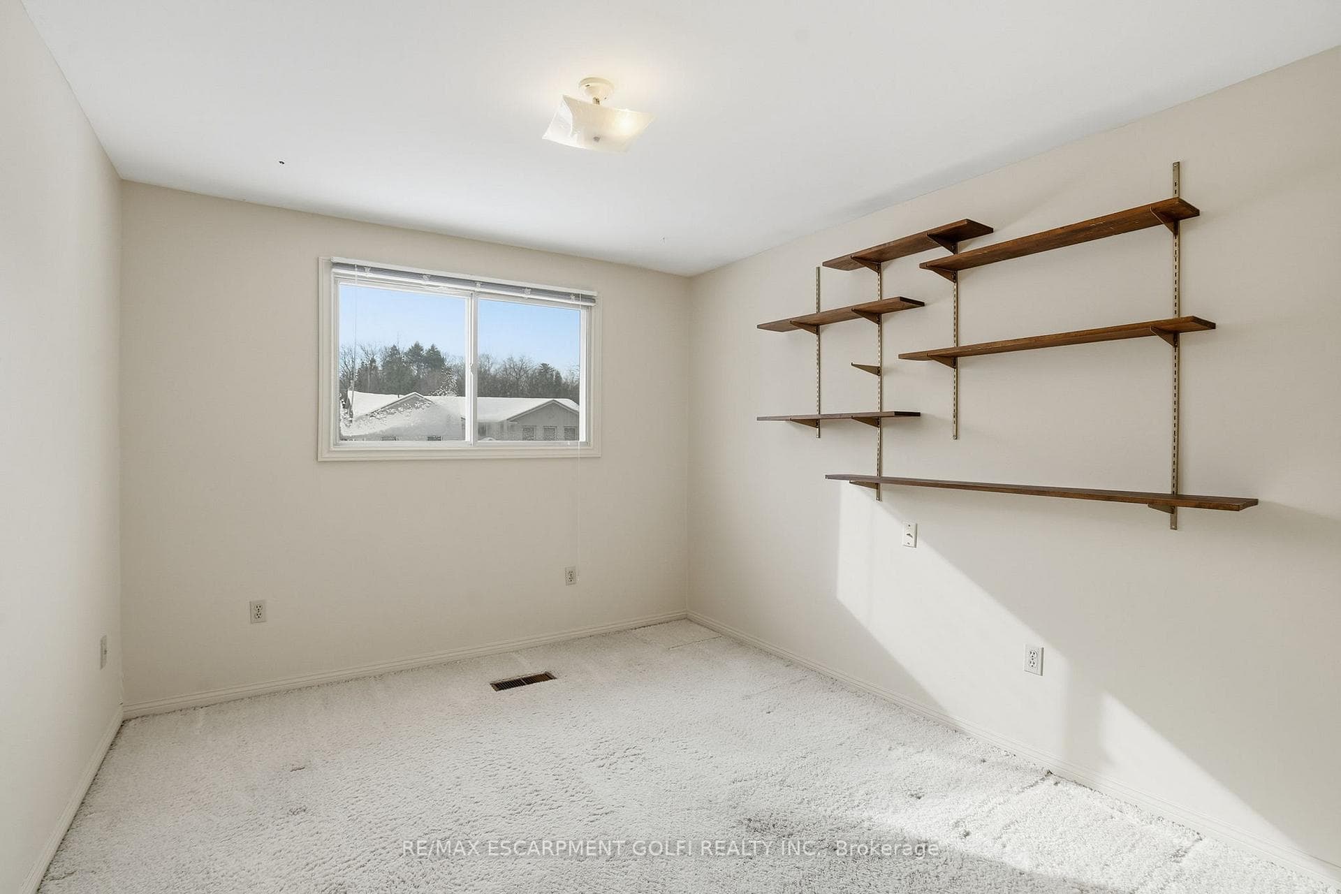 81 HIGHLAND PARK Drive photo 24