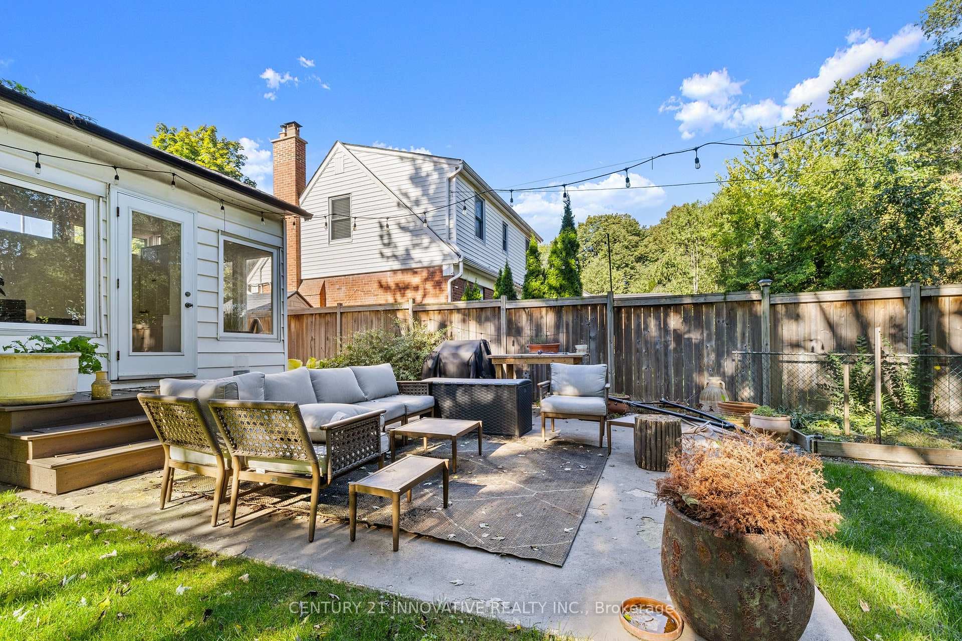 2019 Courtland Crescent photo 19