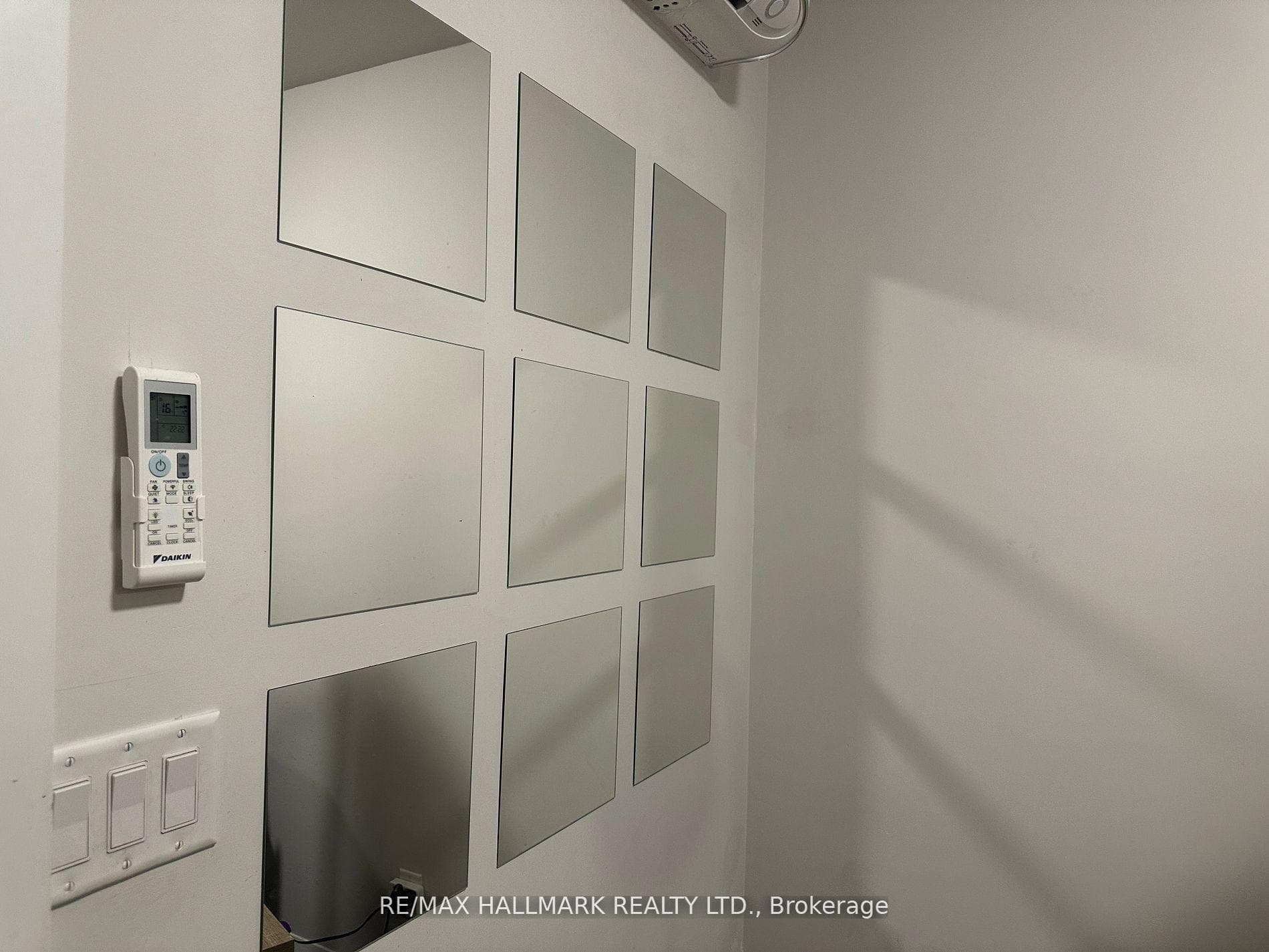 595 St Clair Avenue Unit 7 photo 9