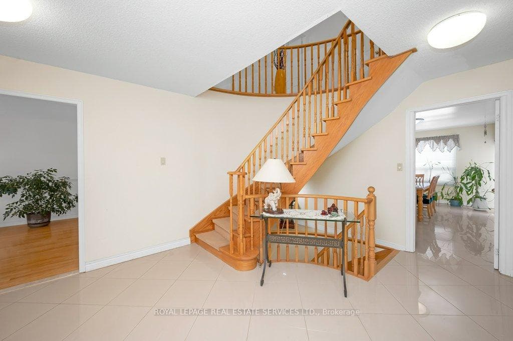 2015 Madden Boulevard photo 19