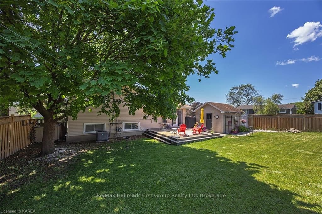 39 ROTHWELL Avenue photo 44