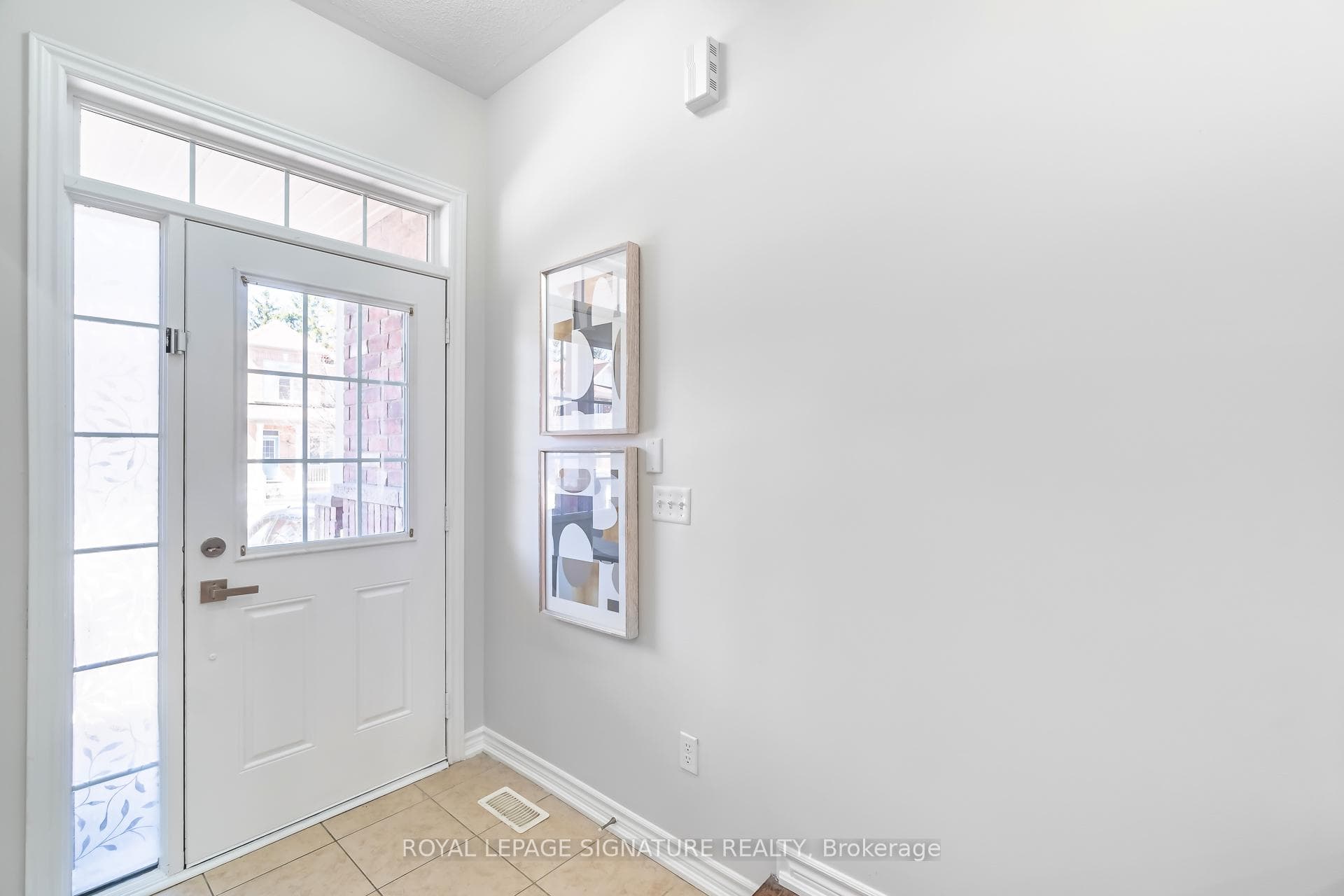 142 Maria Road photo 4