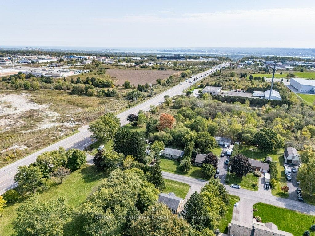 11 Garwood Avenue photo 40