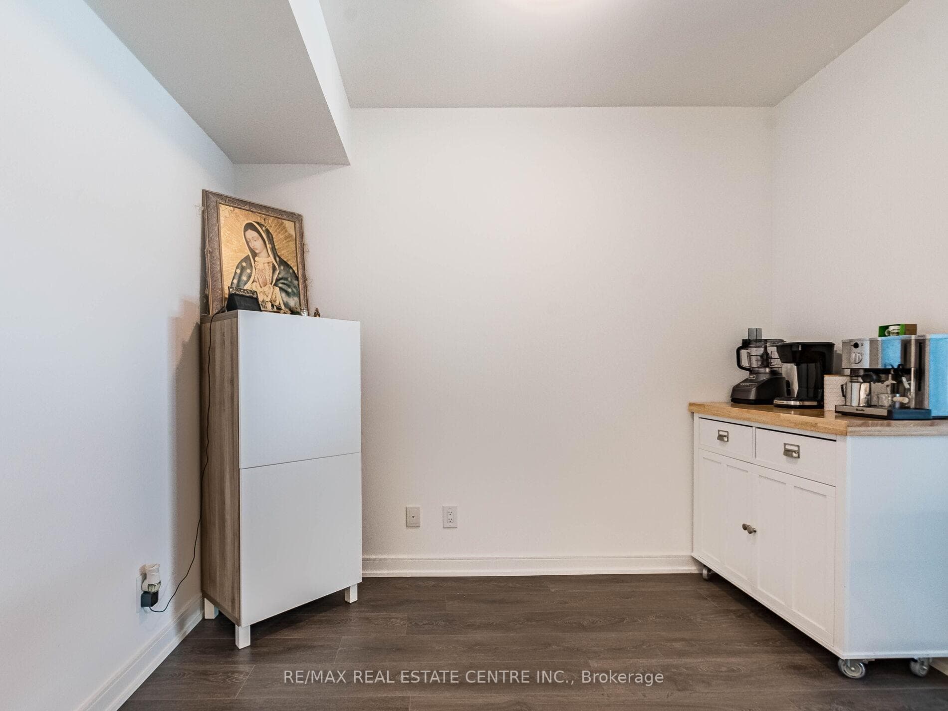 30 Samuel Wood Way Unit 407 photo 11