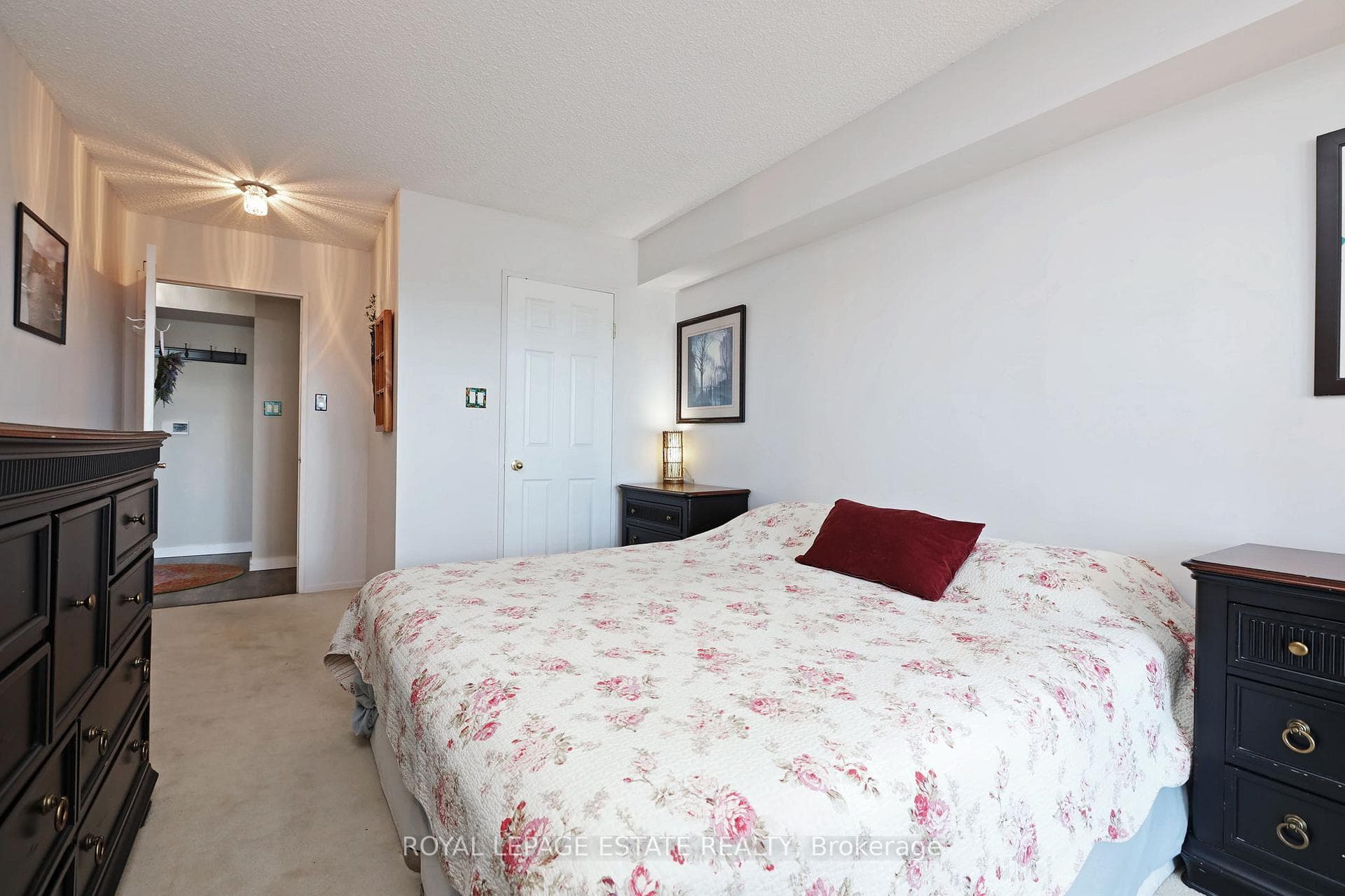 Includes all furnishings pictured