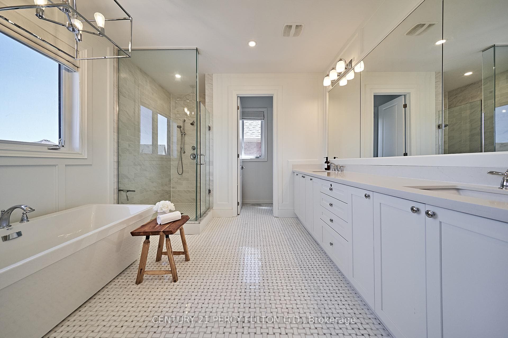 2413 Dress Circle Crescent photo 16