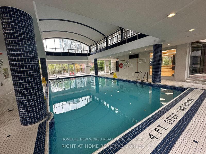 33 Sheppard Avenue Unit 405 photo 34