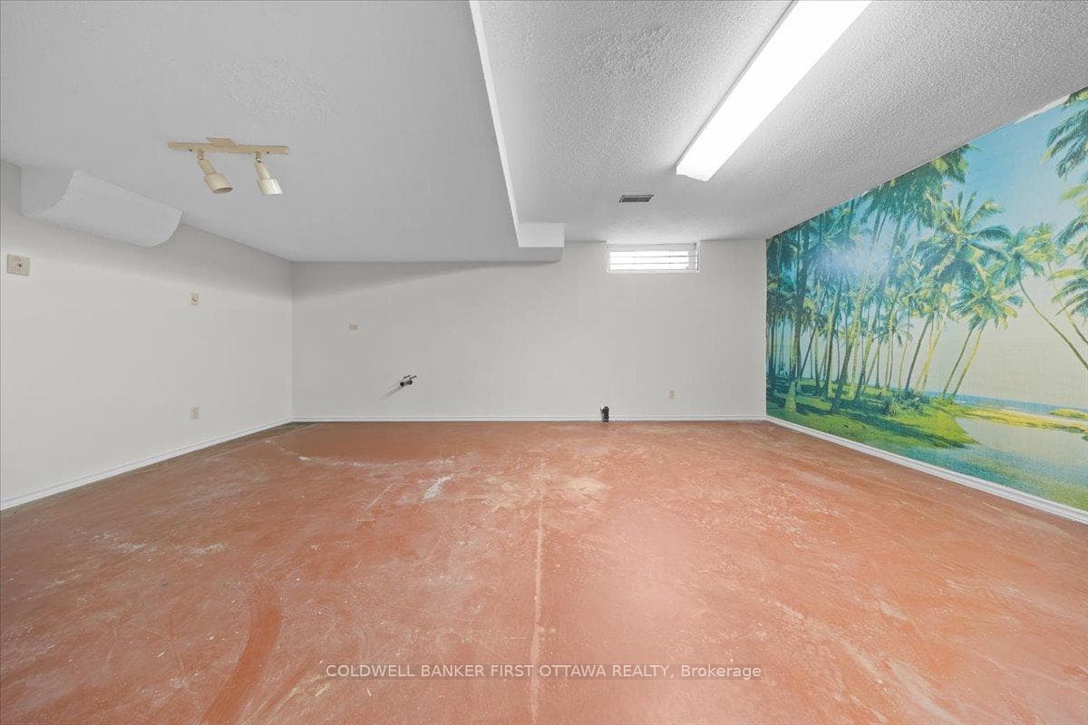 1841 Thistleleaf Crescent photo 34