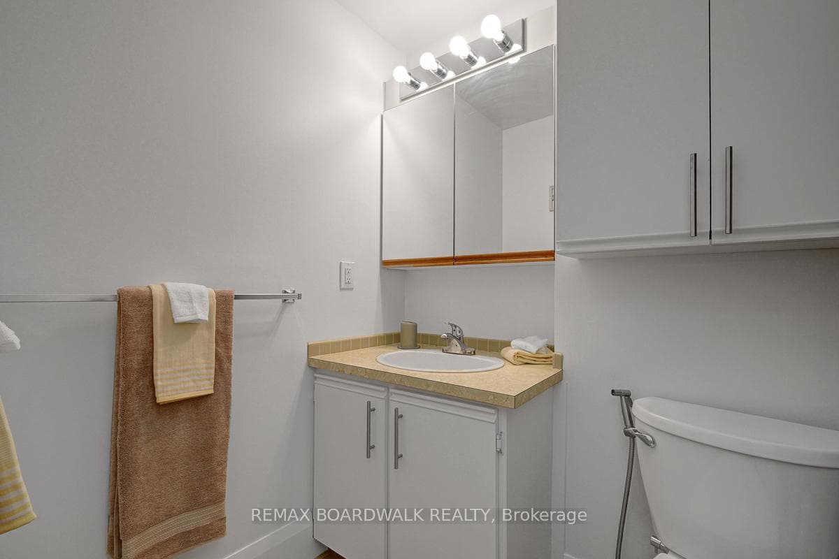 3100 Carling Avenue Unit 908 photo 16