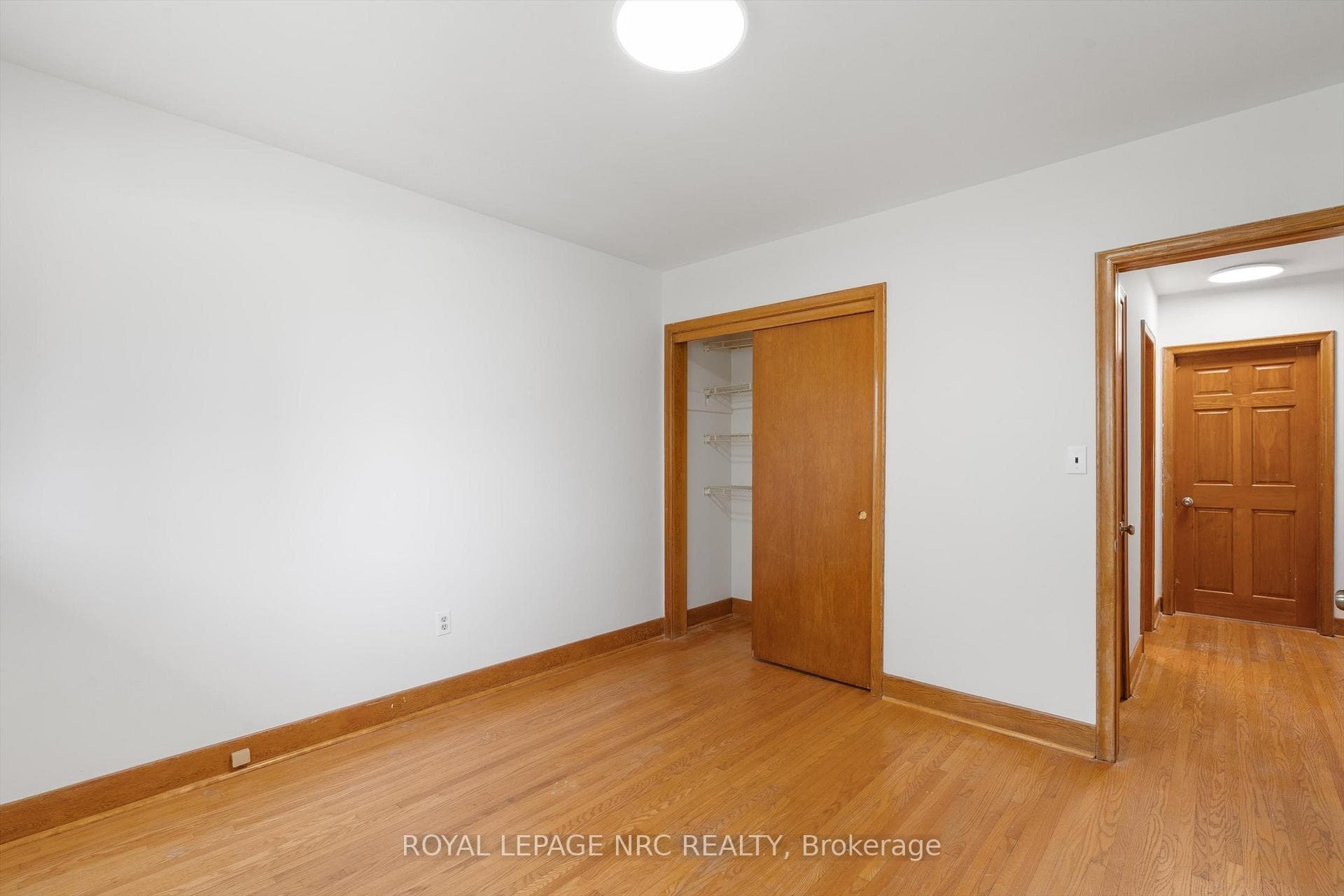 4 Byrne Boulevard photo 19