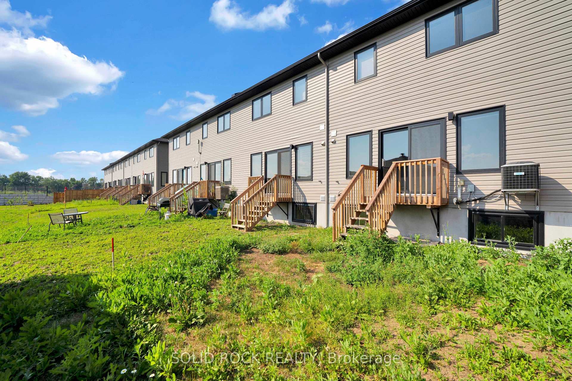 82 O'Donovan Drive photo 29
