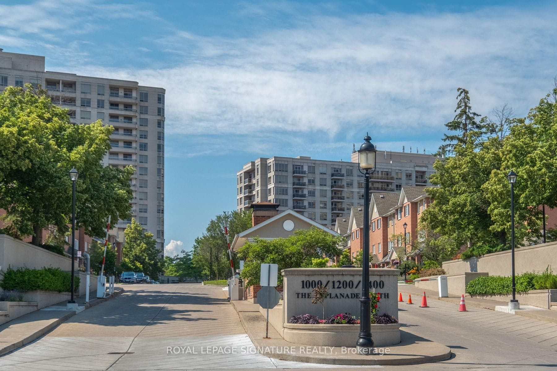 1200 The Esplanade Road Unit 810 photo 1