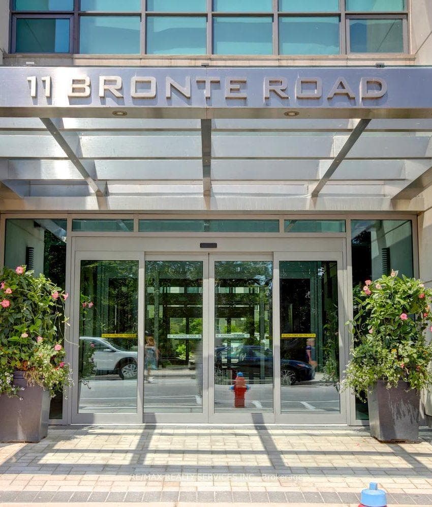 11 Bronte Road Unit 102 photo 12
