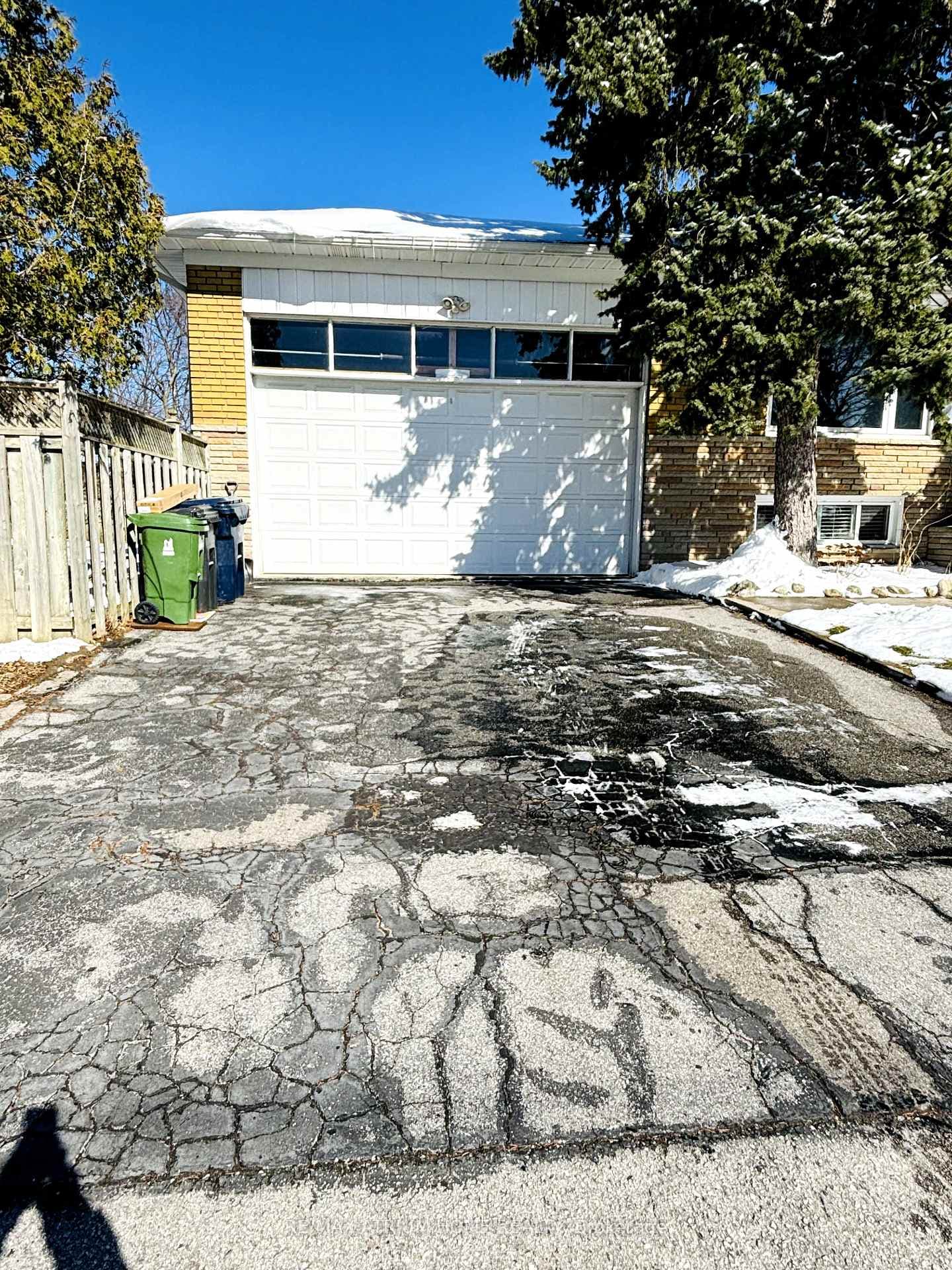 168 Searle Avenue Unit main photo 1