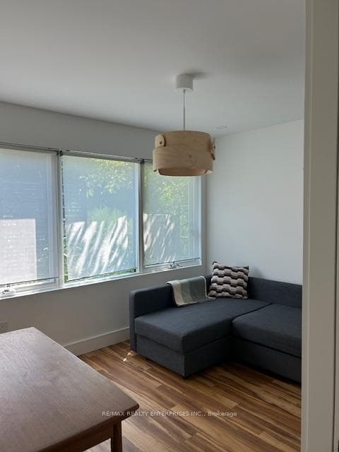 106 Wright Avenue Unit Laneway photo 11