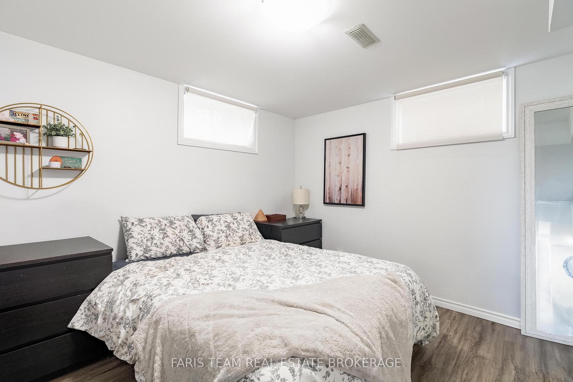 409 Anne Street photo 36