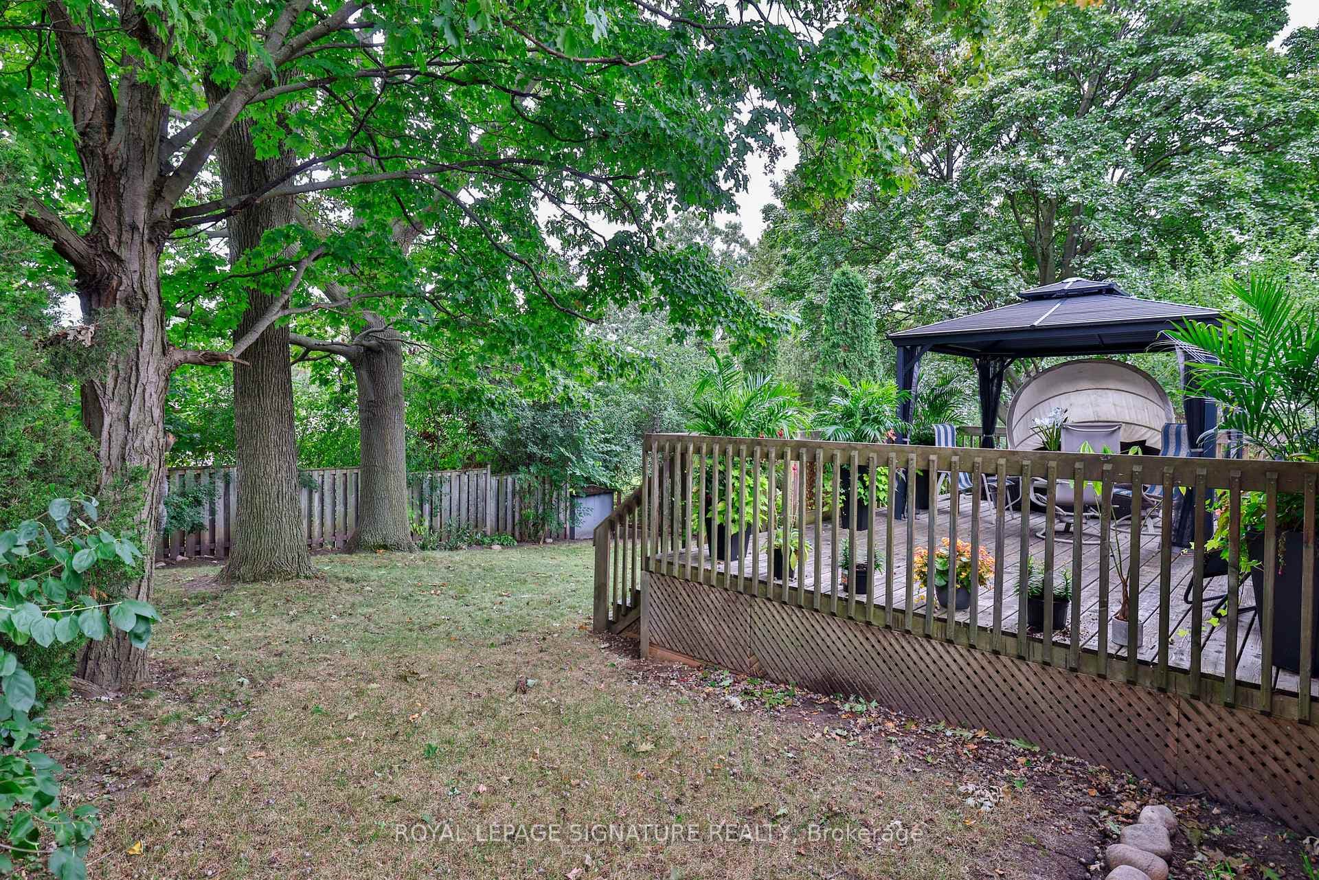 25 Fenelon Drive photo 37