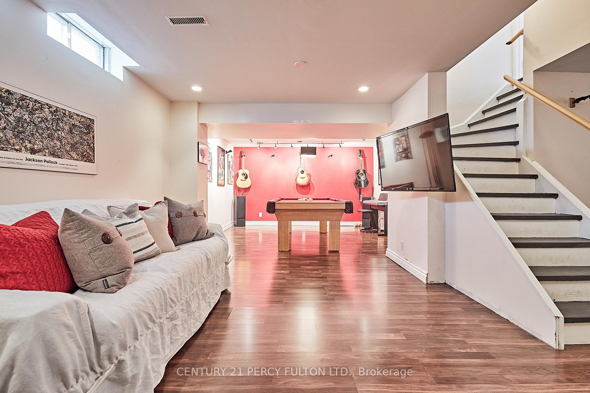 1775 Meadowview Avenue photo 32