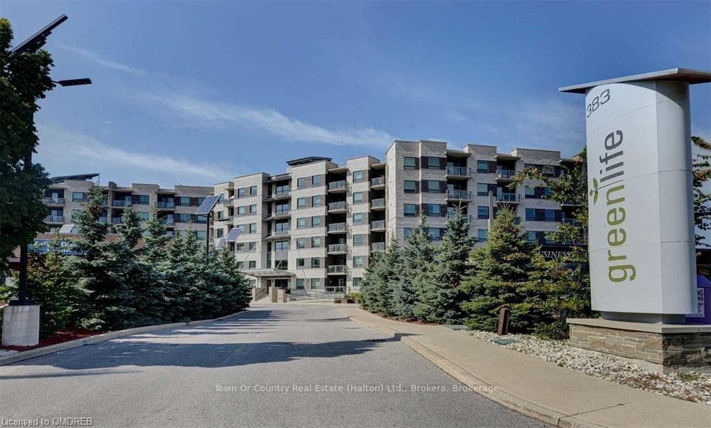 383 MAIN Street Unit 421 photo 1